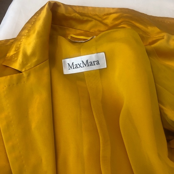 Max Mara skirt and jacket sets - Picture 3 of 16
